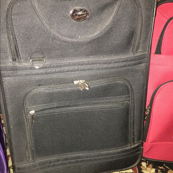 Carry on luggage/handbags in excellent condition - Picture 3 of 8